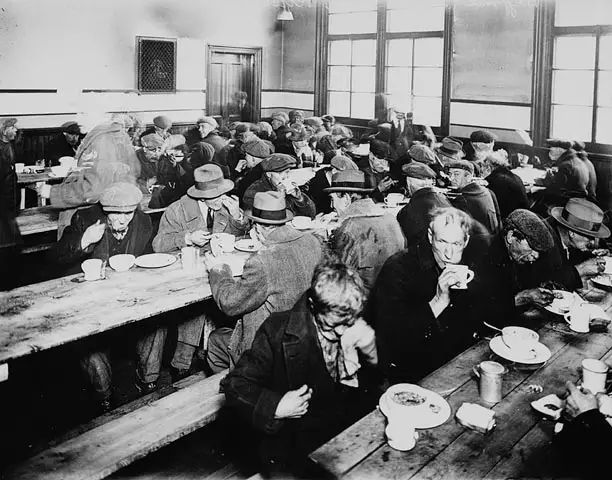 Great Depression soup kitchen economic collapse.