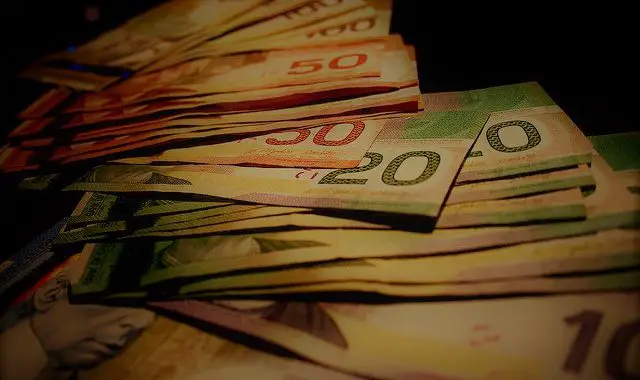 Canadian Dollar - Canadian Money