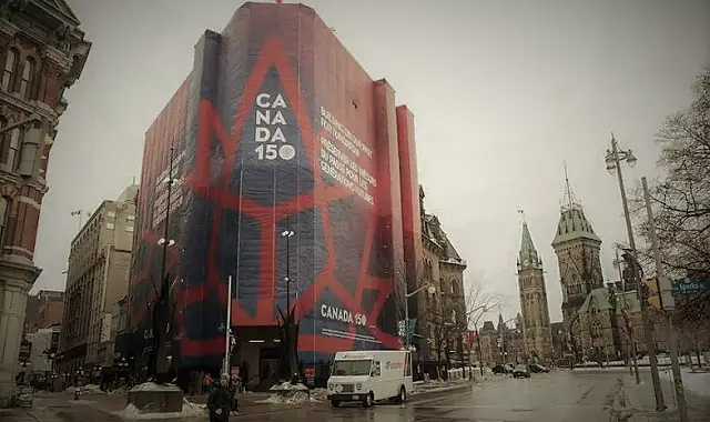 Trudeau Government Spent $555,272 To Wrap Banner On Canada Post Building