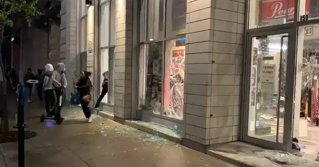 Montreal Radicals Looting