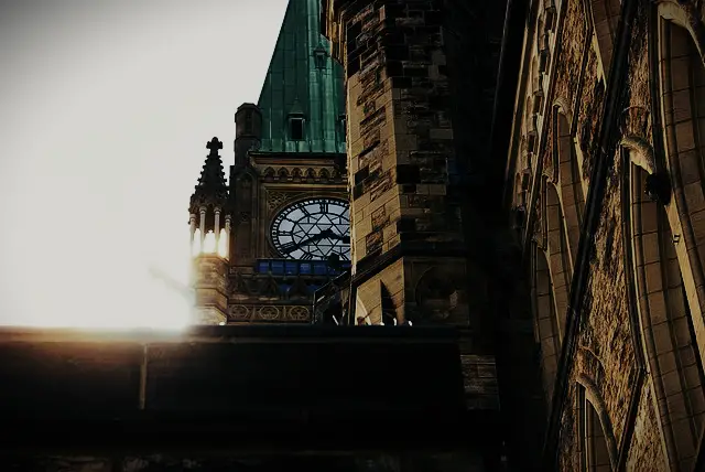 75% Of Canadians Back Deportation Of Non-Permanent Residents Who Express Support For A Terrorist Organization - Spencer Fernando