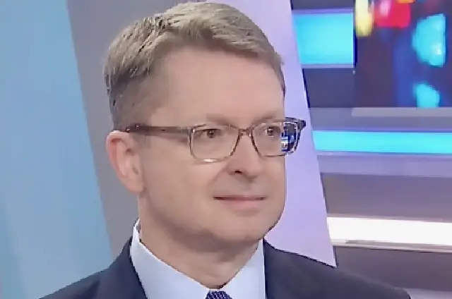 "As A Patriotic Canadian, This Was My Only Course": Global Communications Chief For Asian Infrastructure Investment Bank Resigns, Says Bank Is Dominated By Communist Party Members - Spencer Fernando